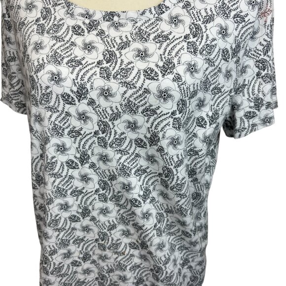 White Stag short-sleeve t-shirt, size 2XL, floral print, beach, vacation, summer - Picture 2 of 7